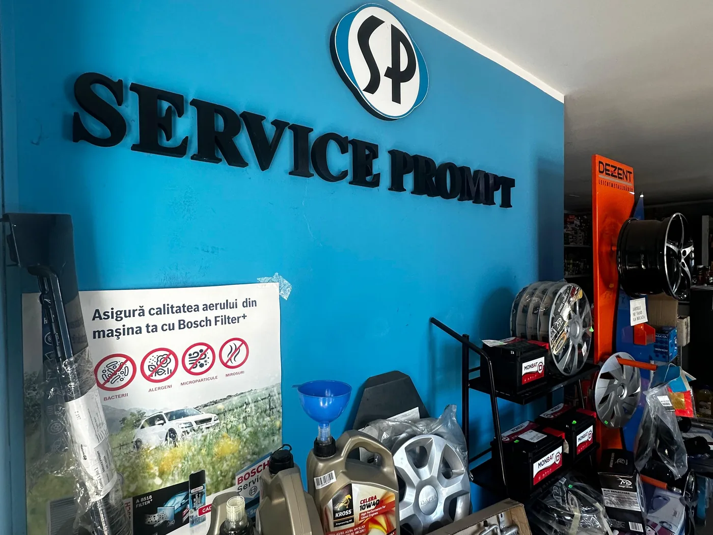 Jante de aliaj, capace de roată și baterii auto în magazinul din Str. Mihai Eminescu nr. 16, Suceava